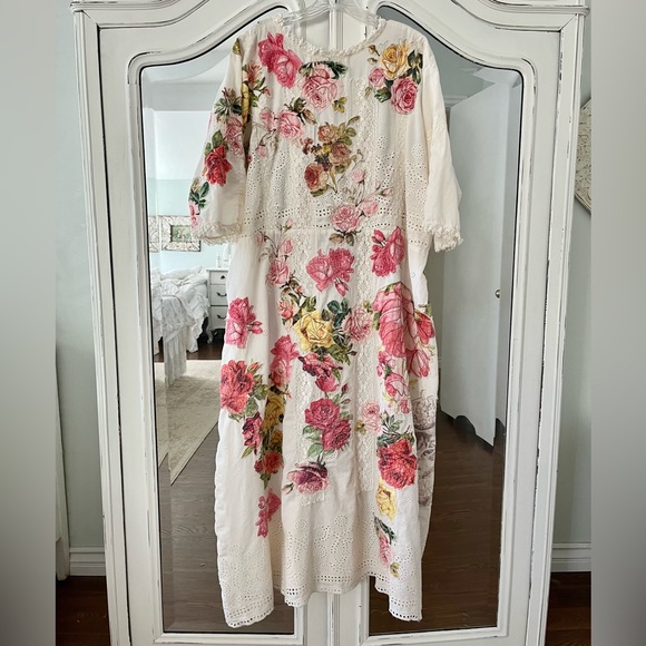 Magnolia Pearl Eyelet Appliqué Coronado Dress - Picture 10 of 11